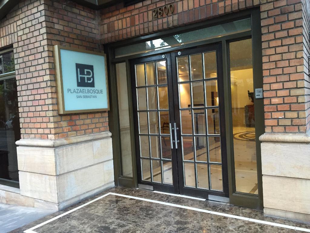 ホテル Plaza El Bosque San Sebastian サンティアゴ エクステリア 写真